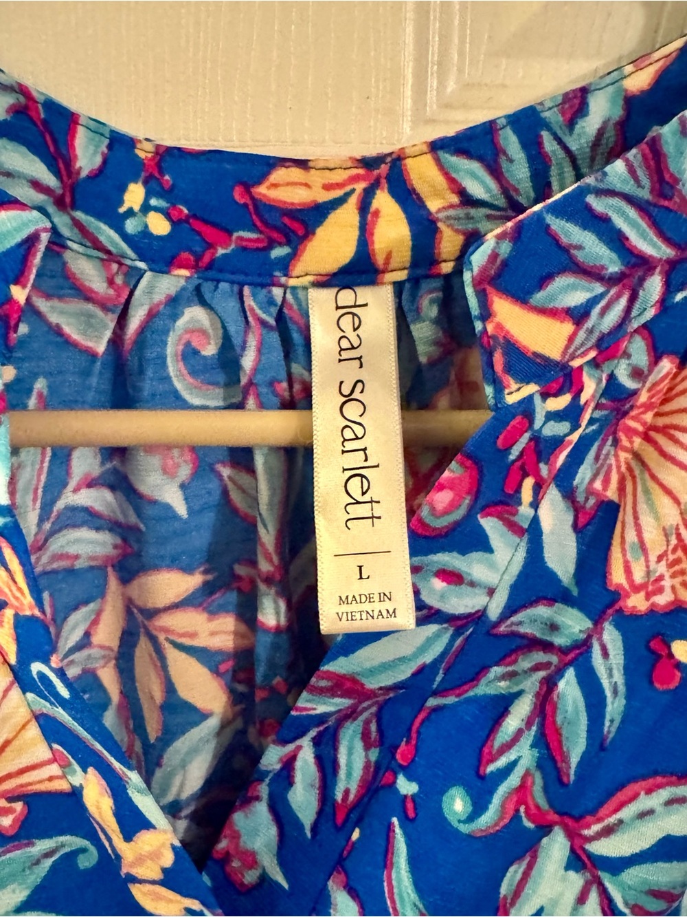 Dear Scarlett Royal Blue Seashell Print Top - Picture 2 of 6
